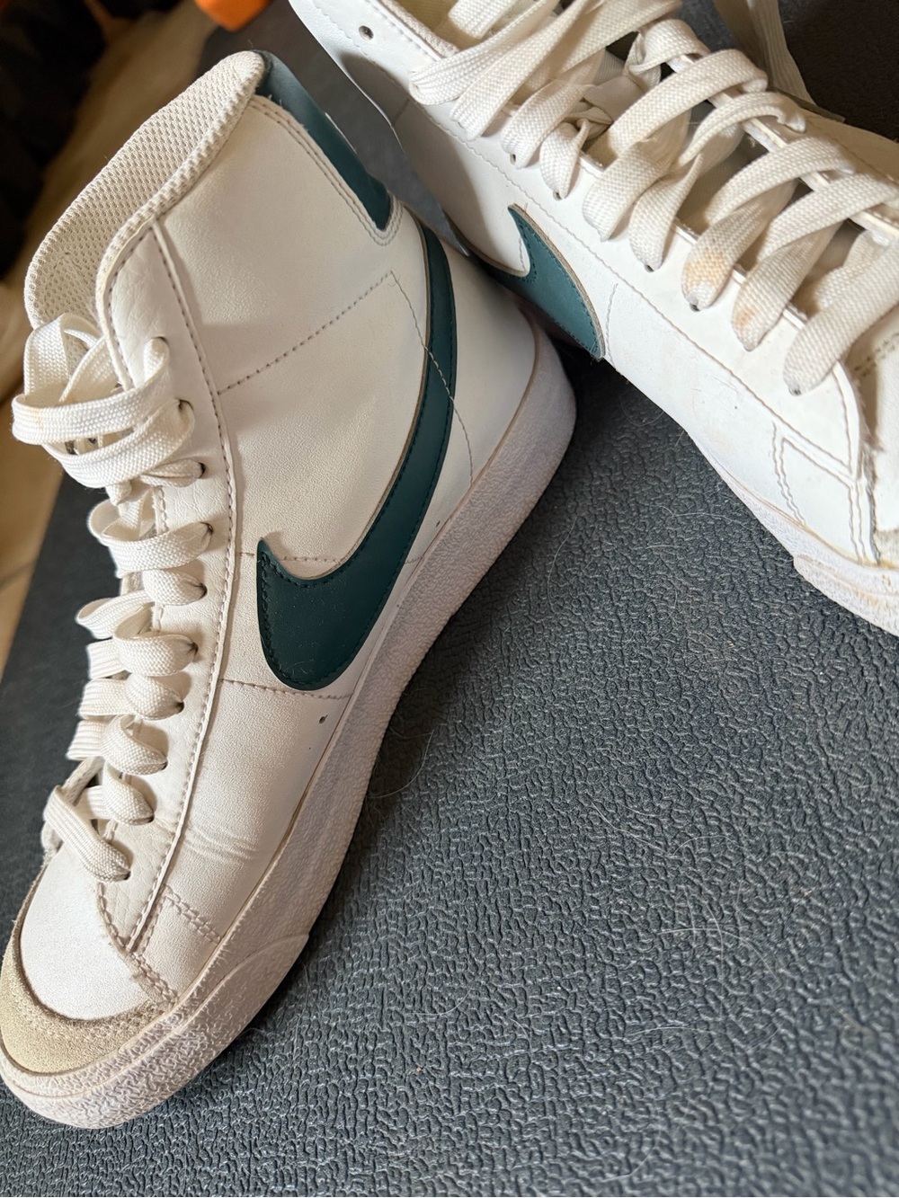 Nike Blazer Mid ‘77 retro white & teal High-Top Sneaker💚